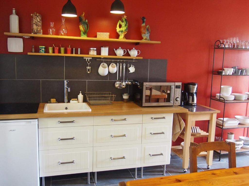 Chambres D'Hotes Rue Du Poids Бургей Екстериор снимка